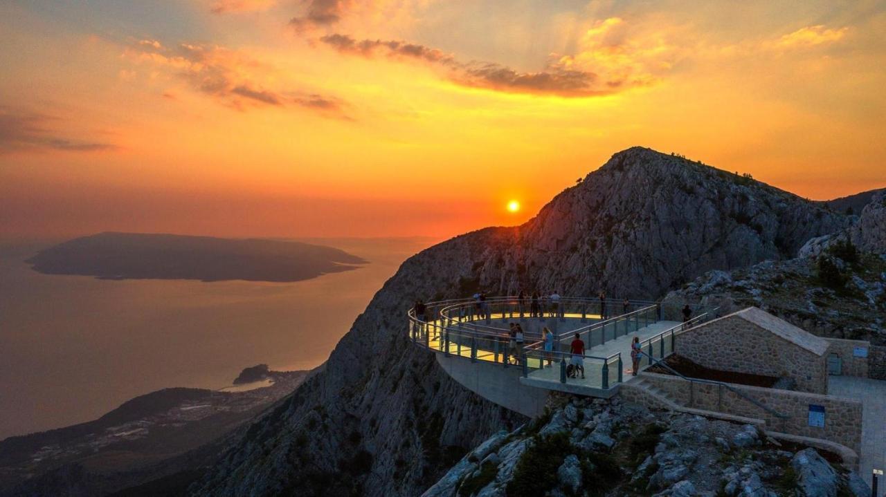 Apartment Bili-Sea View Apartment In The Center Makarska Exterior foto